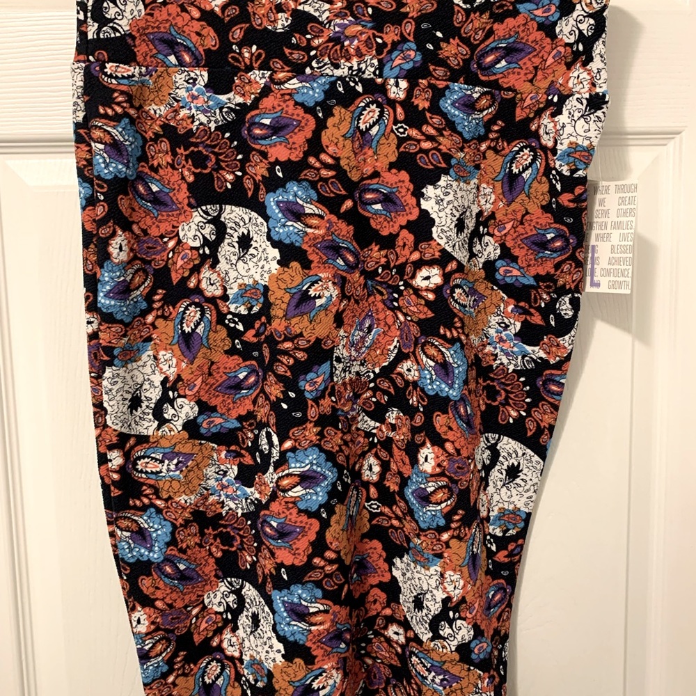LuLaRoe Cassie/pencil skirt
